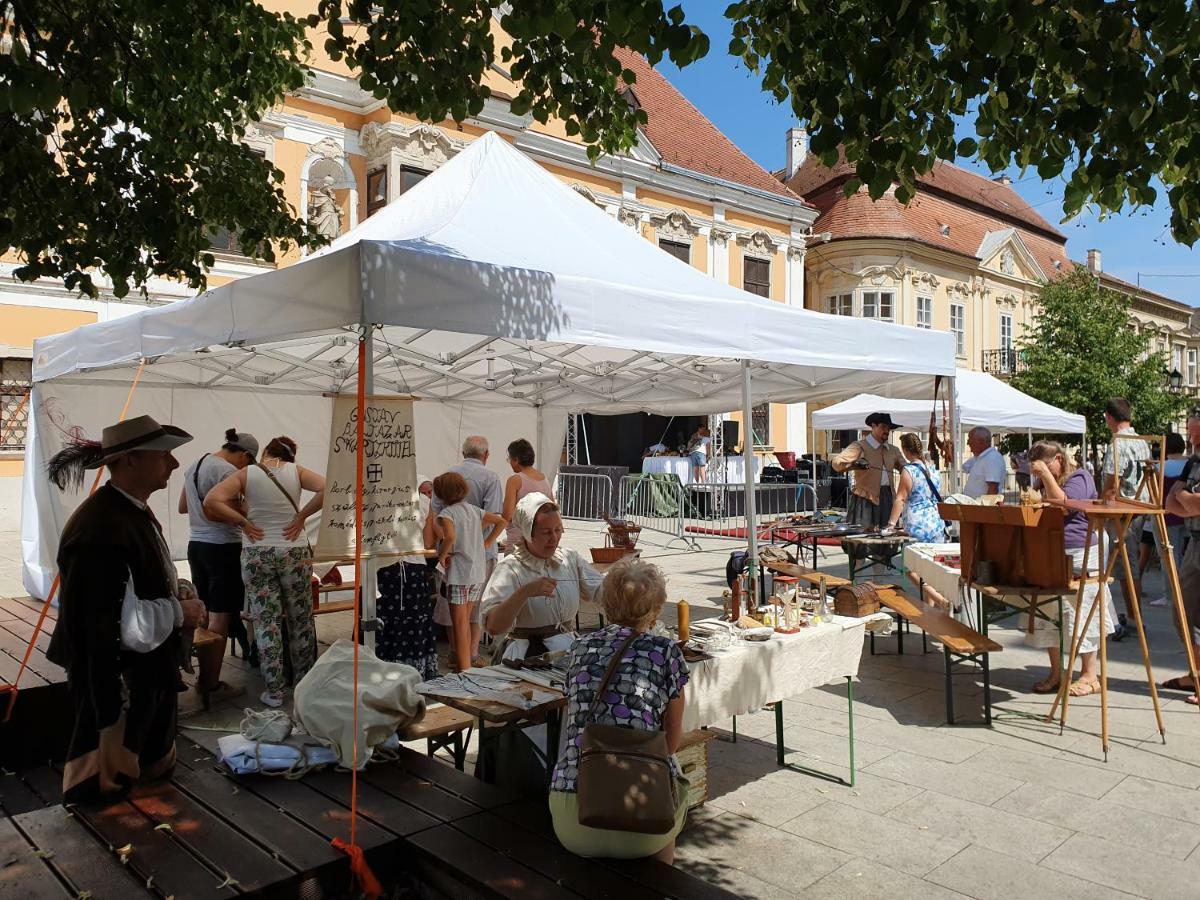 Gyorapartman-Best Buitenkant foto